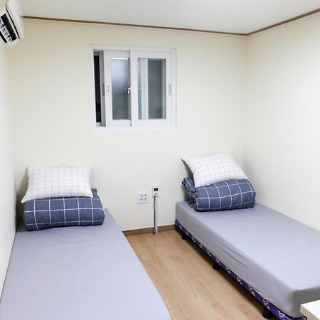 Namsan Gil House Hotel Seoul Ruang foto