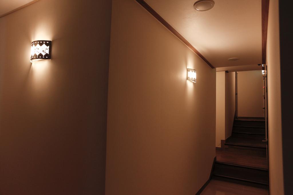 Namsan Gil House Hotel Seoul Bagian luar foto